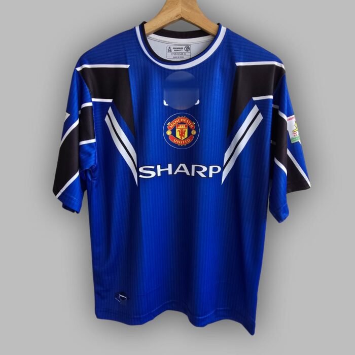 FIVE SLEEVE MANCHESTER BECKHAM JERSEY (3)